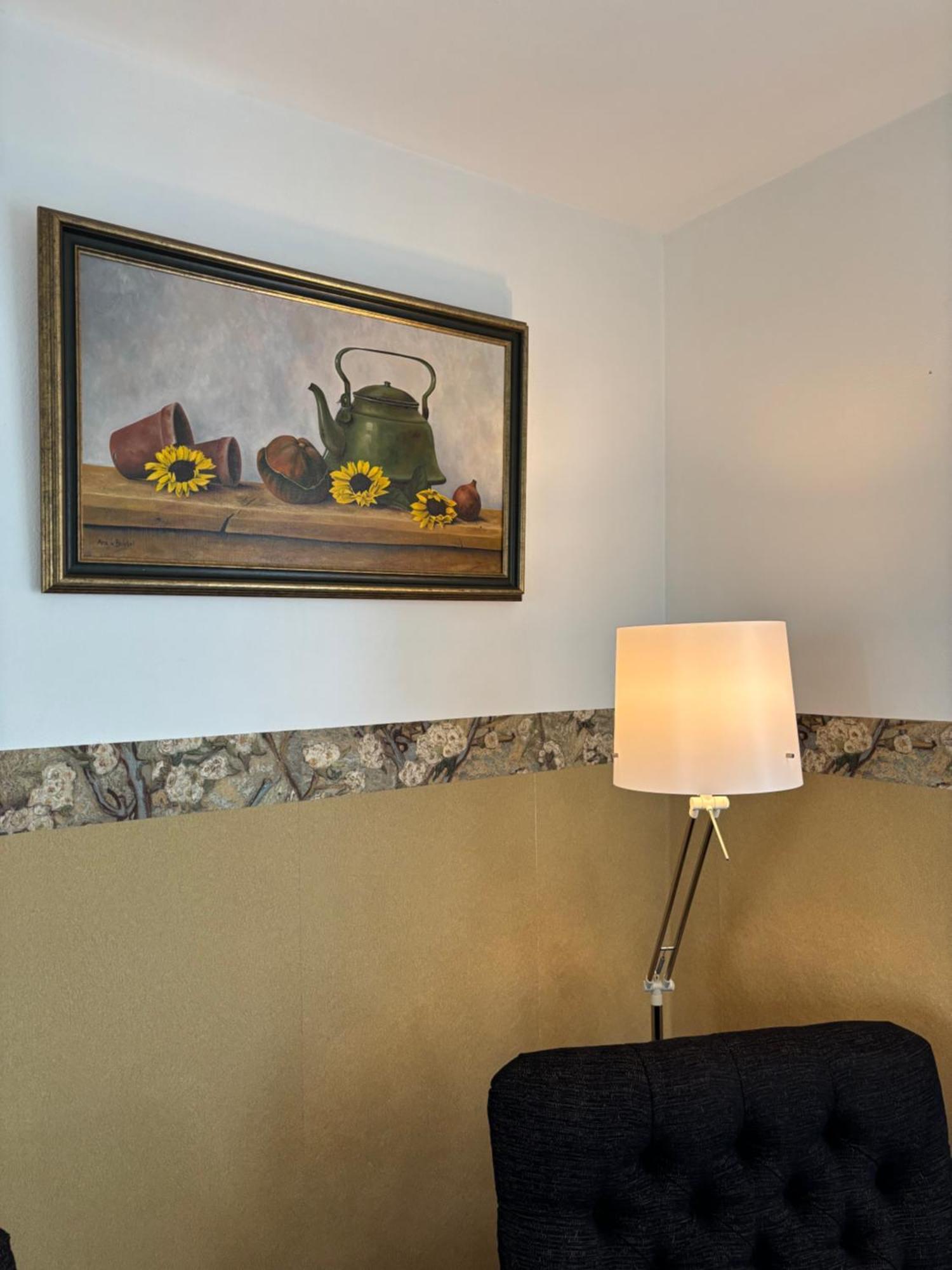 La Luce Delle Colline Bed & Breakfast Serravalle delle Langhe Bagian luar foto